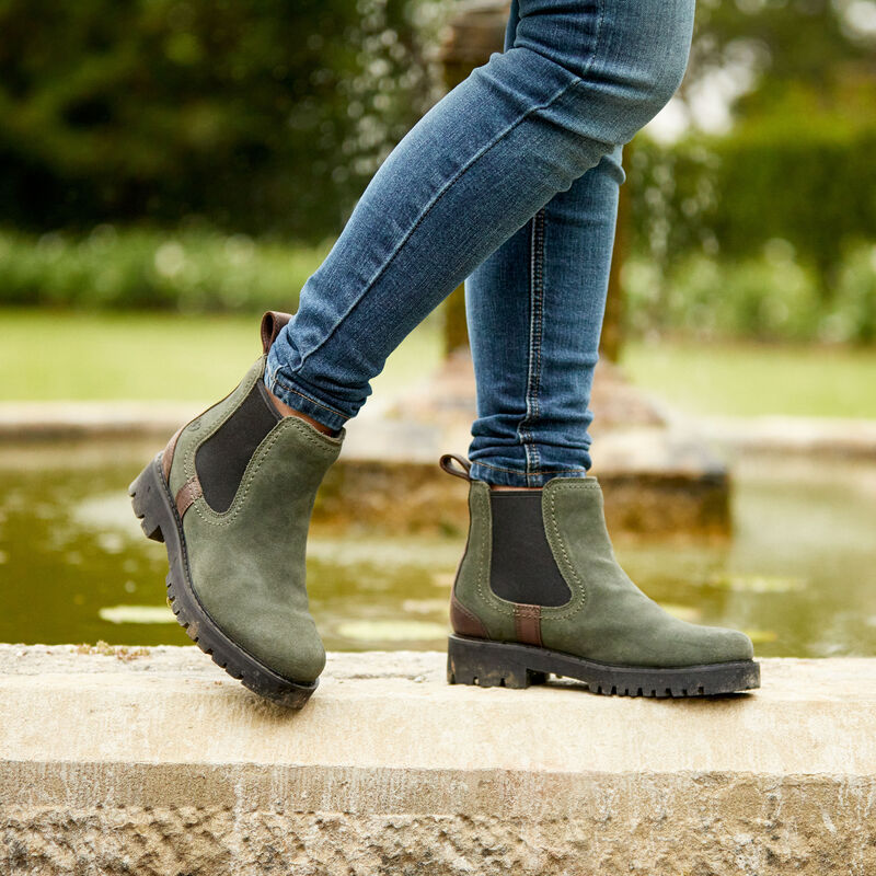 Women's Wexford Lug Waterproof Chelsea Boot - Forest Night