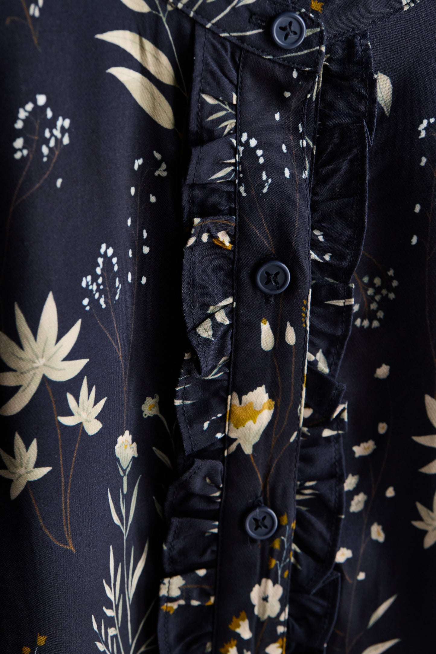 Cricklade Blouse - Navy Floral Print