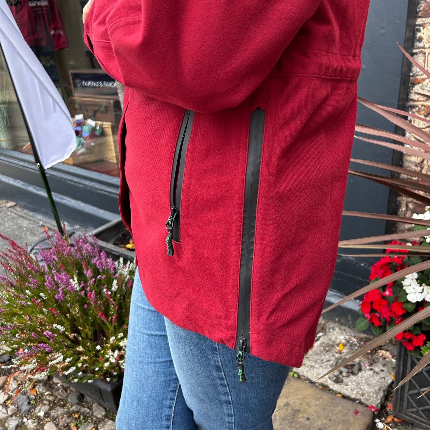 Monsoon II Arctic Jacket - Rhubarb