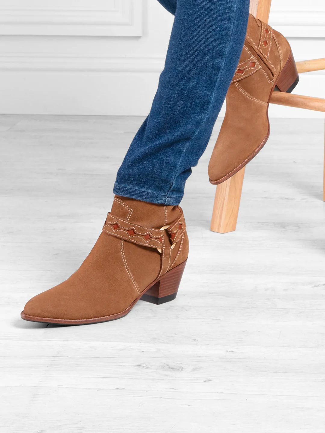 Ohio Ankle Boot - Tan Suede