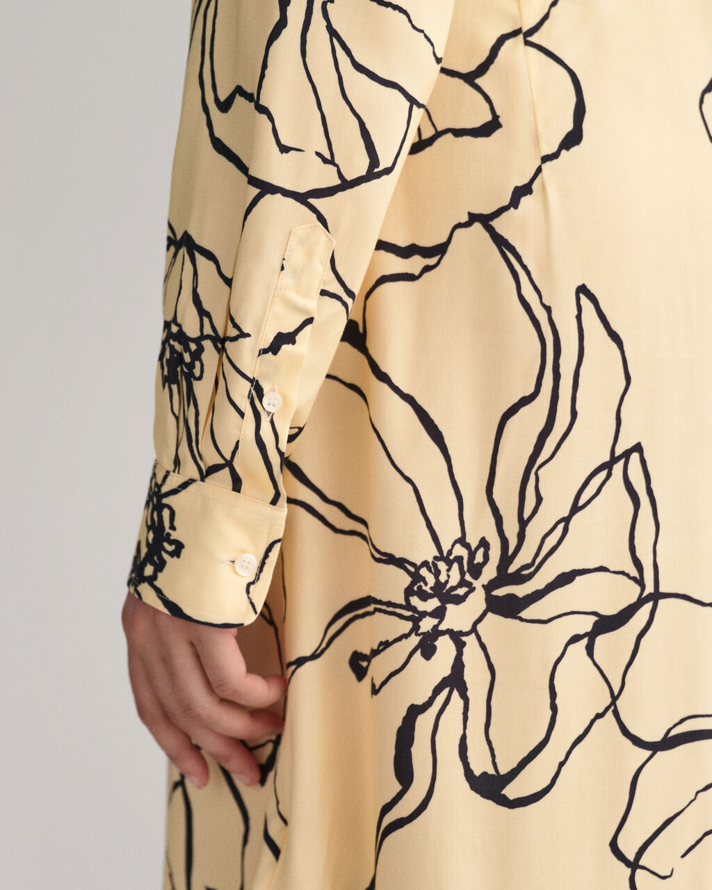 Line Drawing Shirt Dress - Dusty Light Yellow