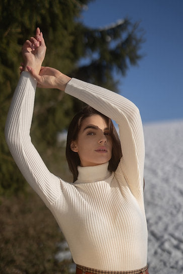 Elizabeth Rollneck - Ivory