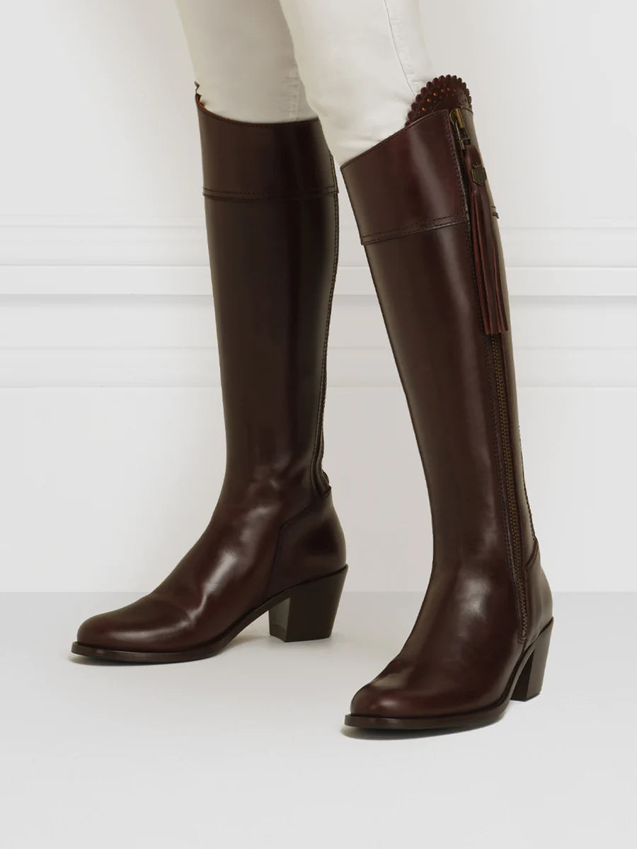 Heeled Regina - Mahogany Leather