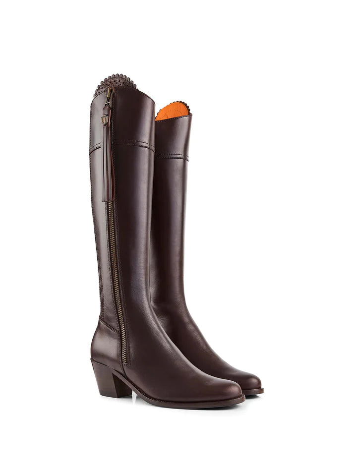 Heeled Regina - Mahogany Leather