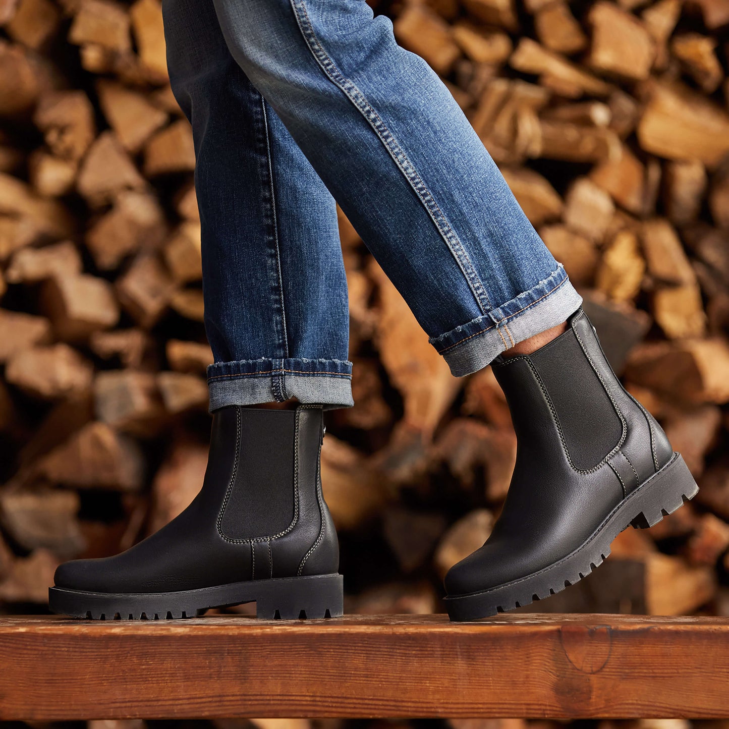 Women's Wexford Lug Mid Waterproof Chelsea Boot - Jet Black