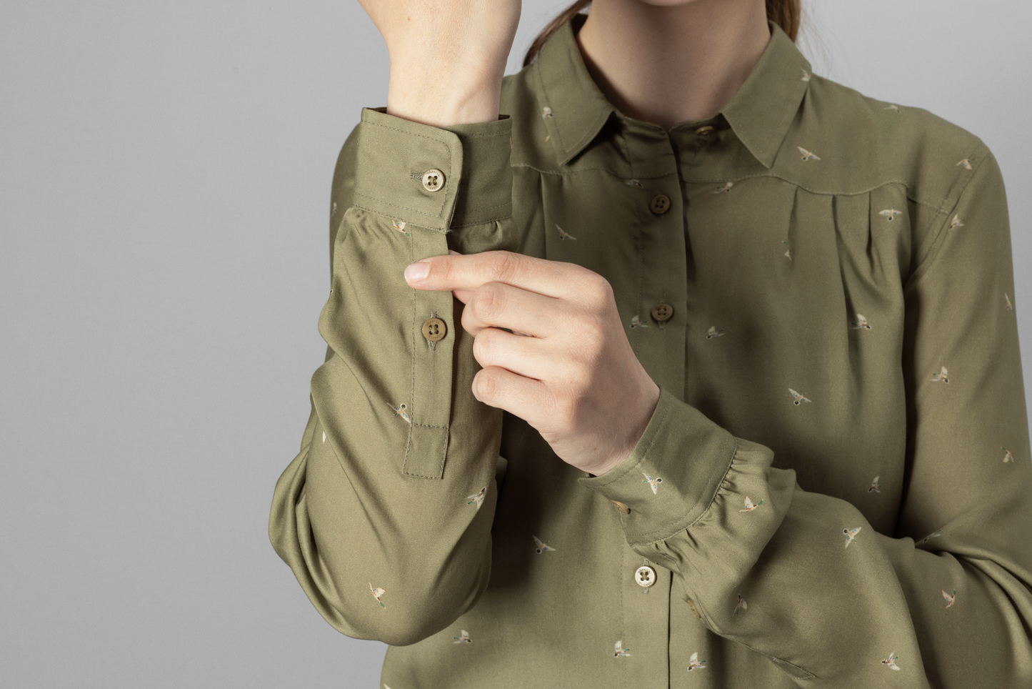 Abigail L/S Shirt - Dust Green/Flying Ducks