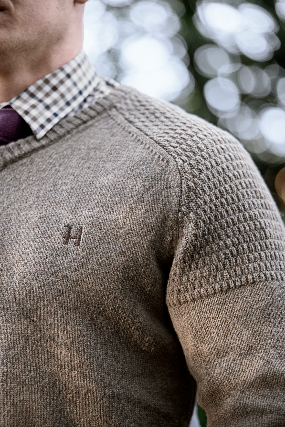 Vincent Merino V-Neck Pullover - Dark Sand