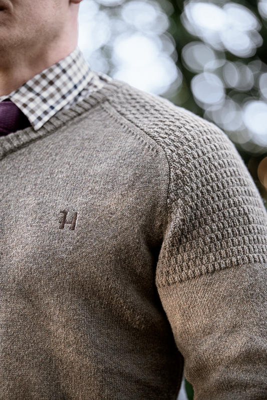 Vincent Merino V-Neck Pullover - Dark Sand