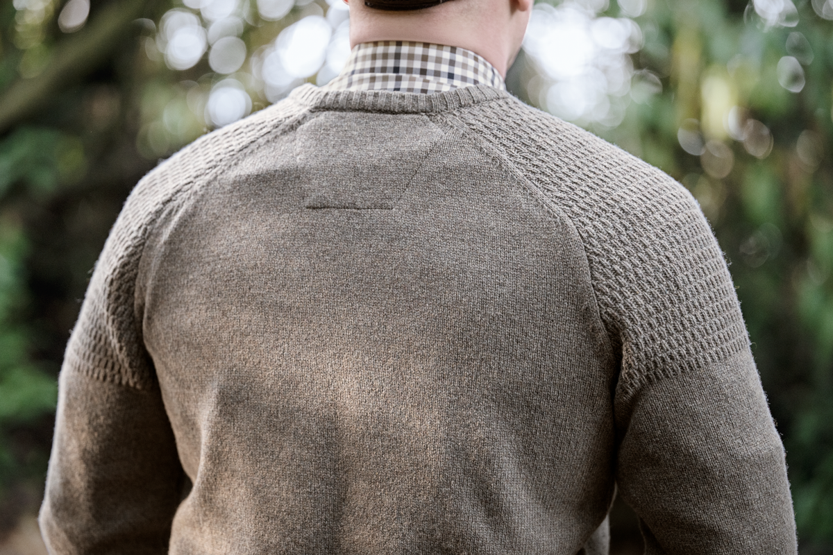 Vincent Merino V-Neck Pullover - Dark Sand