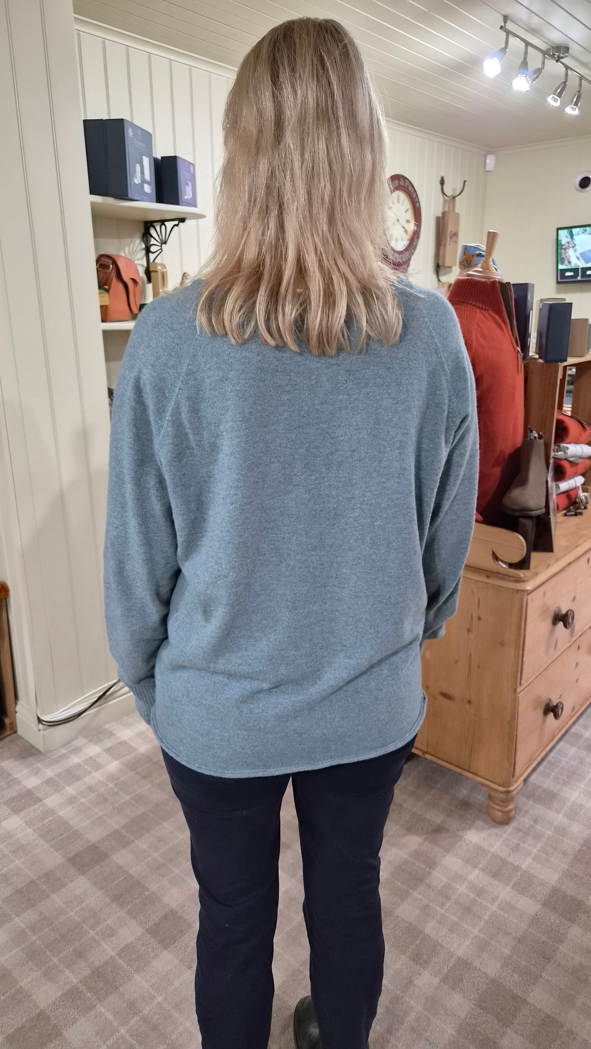 Supersoft Slouch V Jumper - Dark Sage