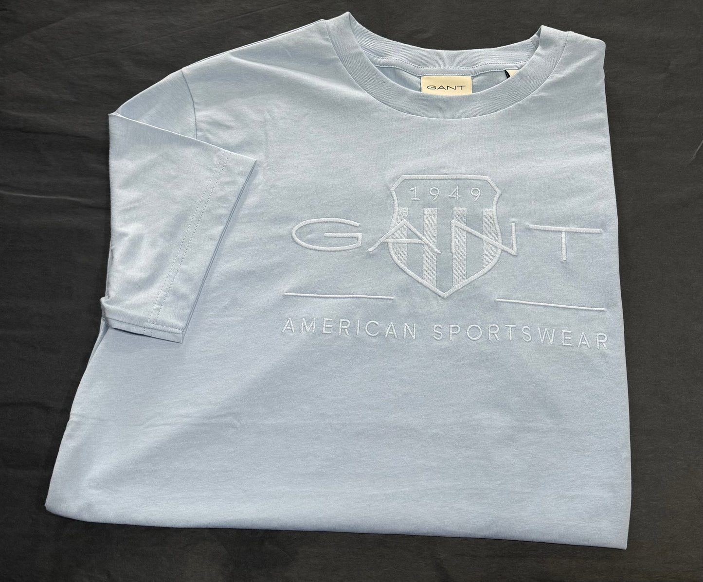 Men's Tonal Shield T-Shirt - Fresh Blue