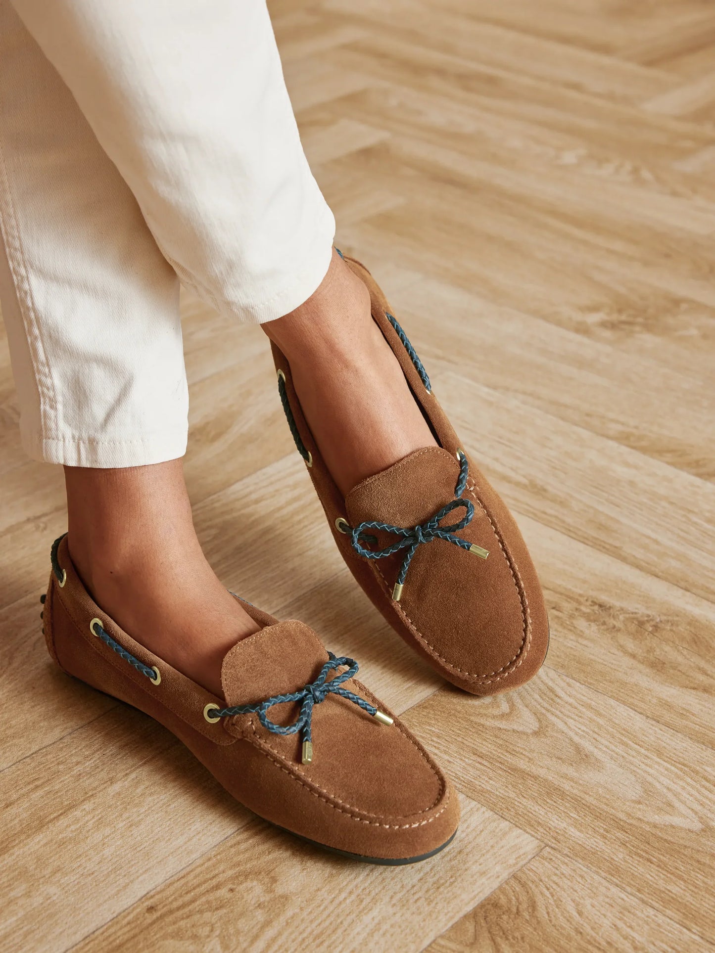 Henley Driver - Tan/Navy Suede
